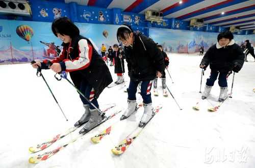 邯郸滑雪教练（邯郸滑雪培训）